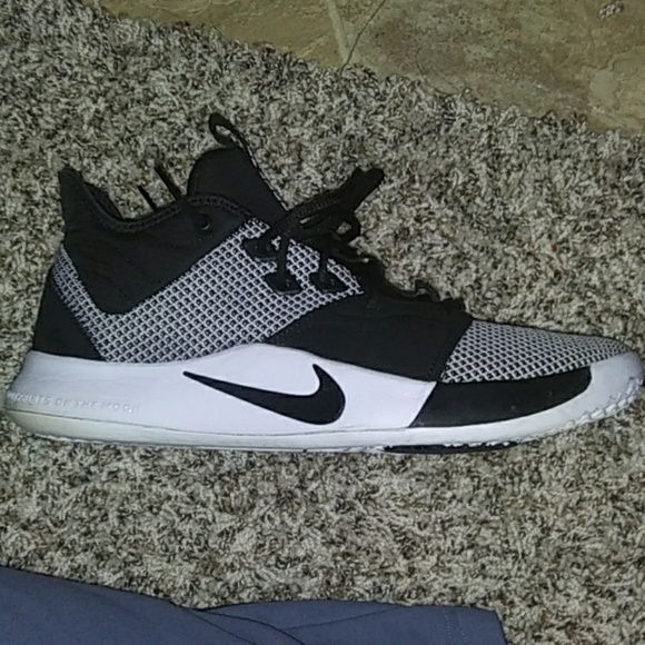 Pg 3 - Picture 1 of 4